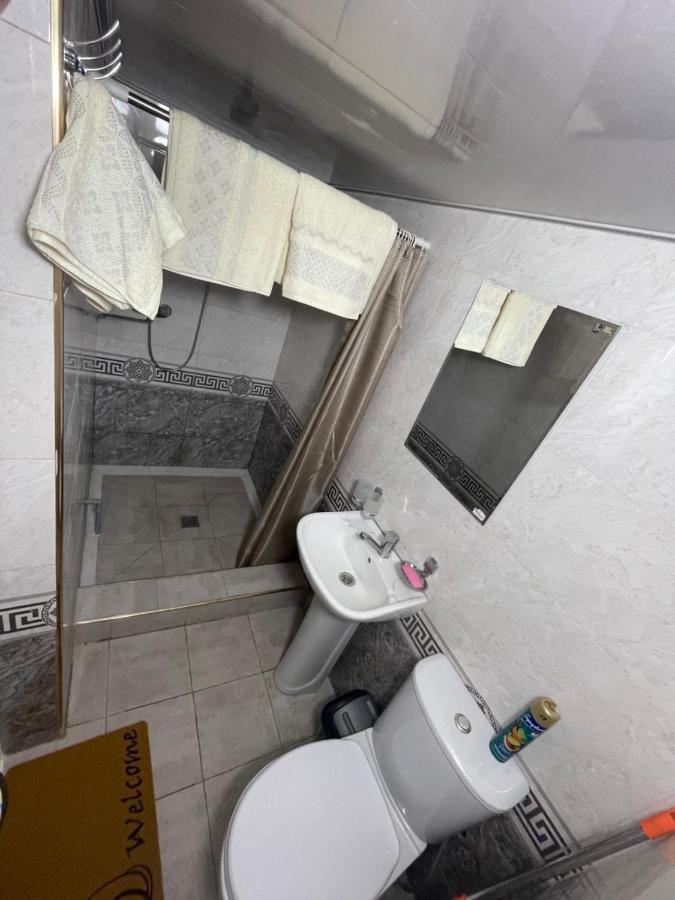 Квартира Дом В Общем Дворе Samarkand Exterior foto